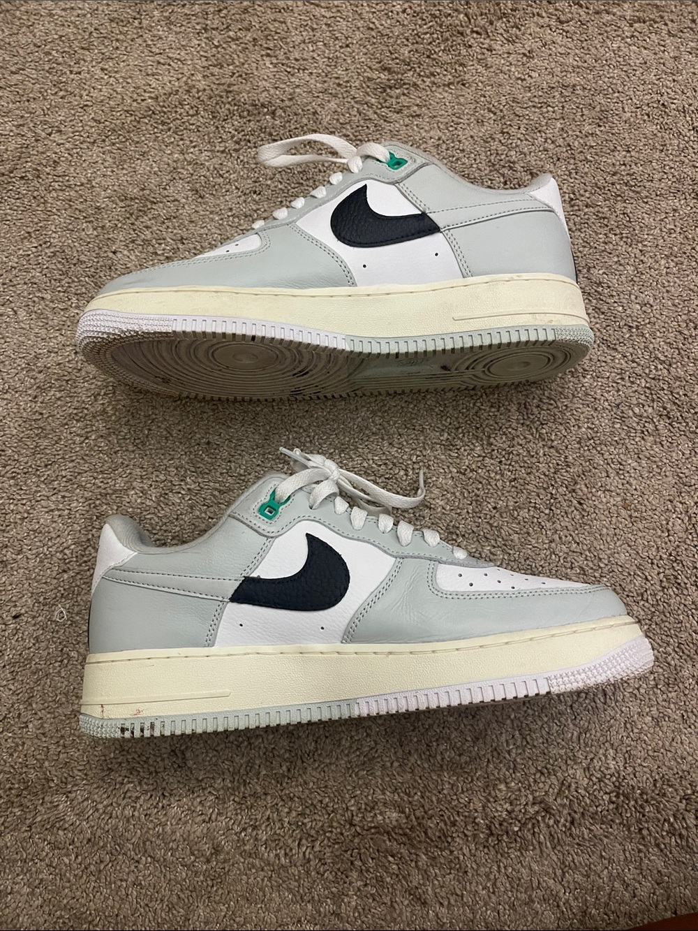 Nike Low-Top Sneakers in Light Gray, White & Black with Cream Midsole